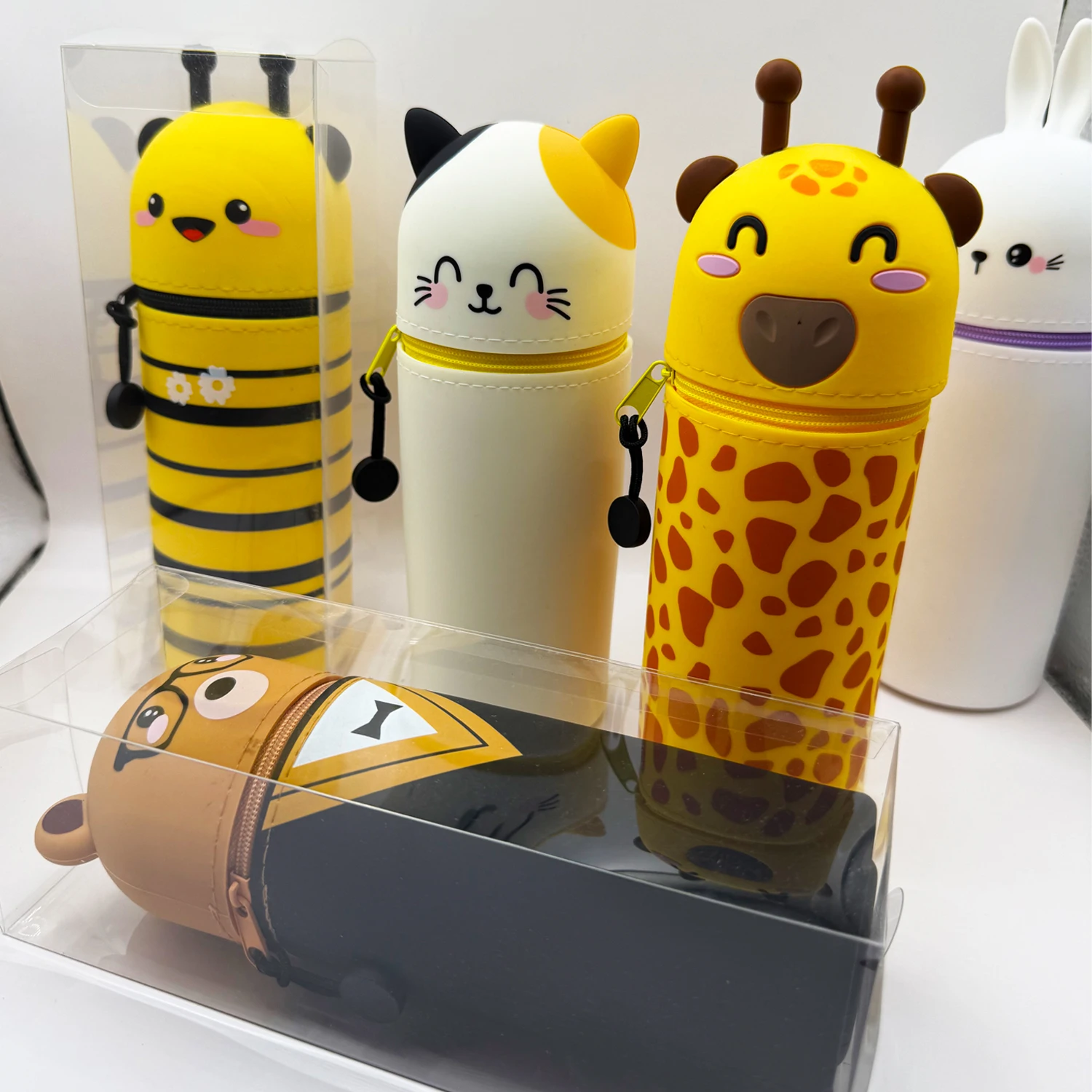 Leuke etui in de vorm van een  - School Supplies recensie en prijs
